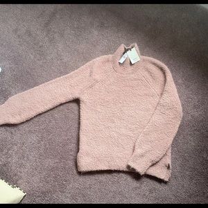 NWT Gap sweater, dusty pink color. Size M.
